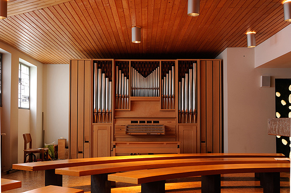 Orgel Würzburg Matthias-Grünewald-Gymnasium Kapelle